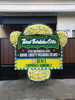 Papan Bunga Duka di Kreo