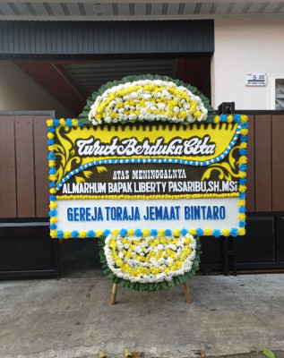 Papan Bunga Duka di Kreo